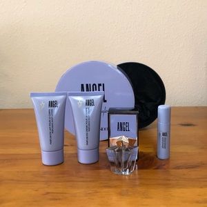 Angel hair and body set